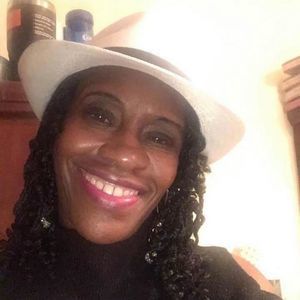 Meet your Posher, Clara